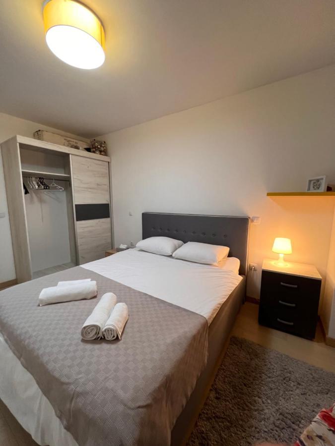 Modern Flatiron Apartment, Skopje Center Экстерьер фото